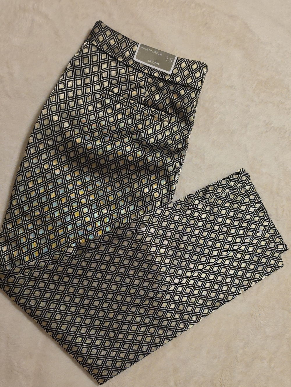 NWT Chico's Black and Gold Diamond-Print Womens Petite Dress Pants Size 1.5